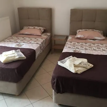 Olive House - Ofrinio Apartment Orfanion