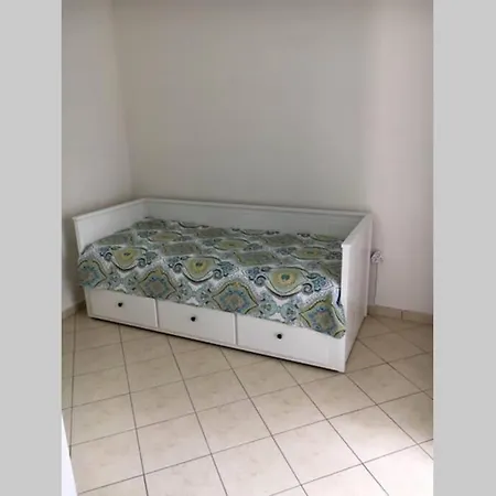 Apartment Olive House - Ofrinio *
